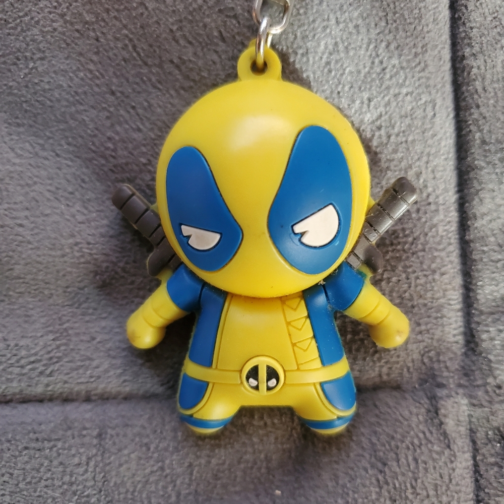 Wolverine Deadpool Keychain